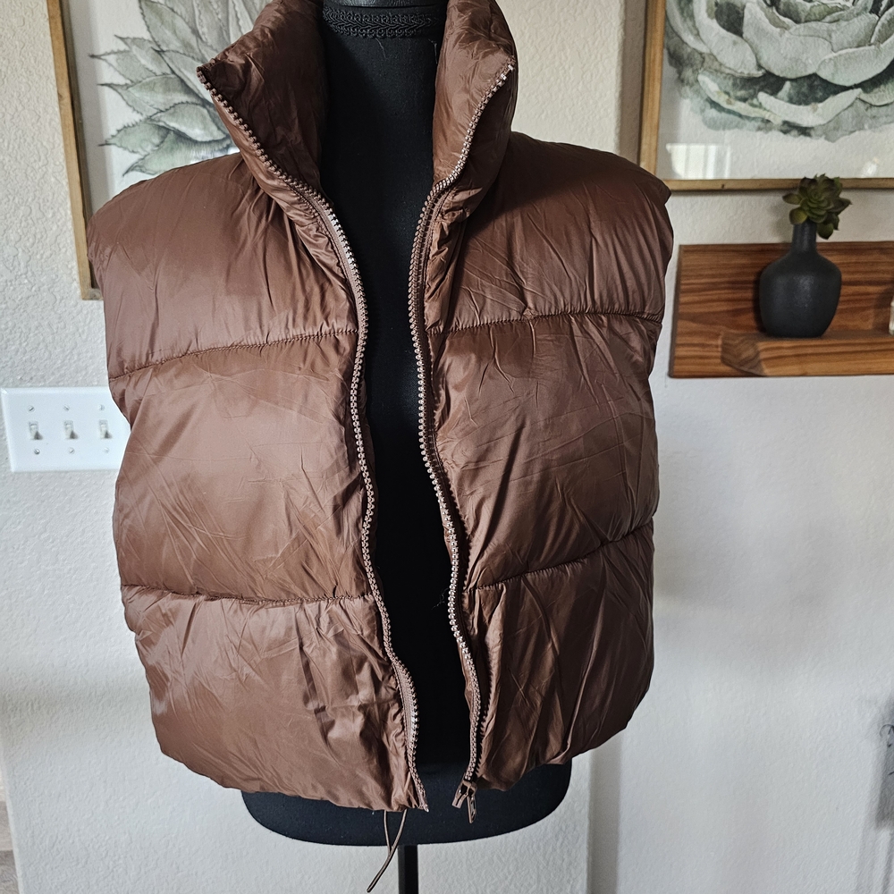 Women's Cropped Brown Puffer Vest